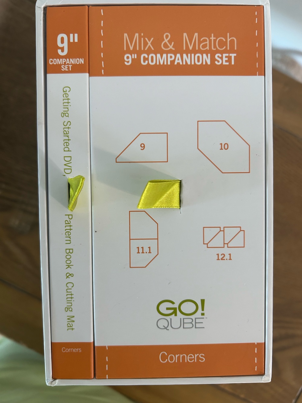 Me White and Green Portable Die-Cutting Machine - Picture 10 of 10